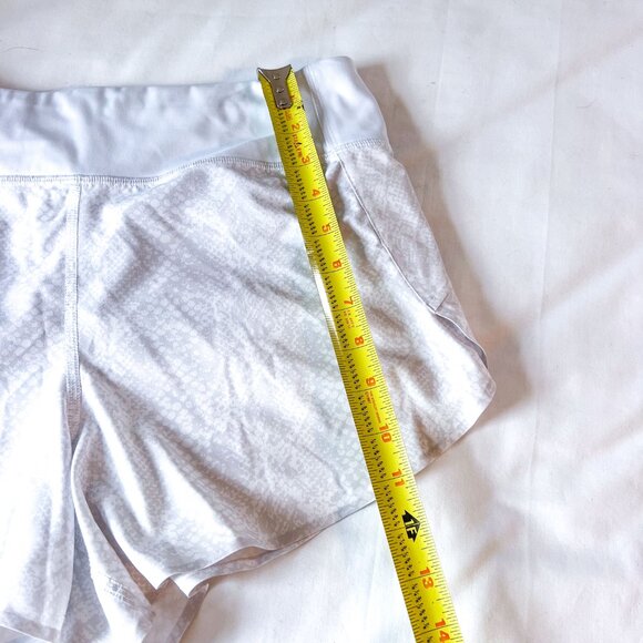Athleta white cream runner short animal print Small - Picture 8 of 11